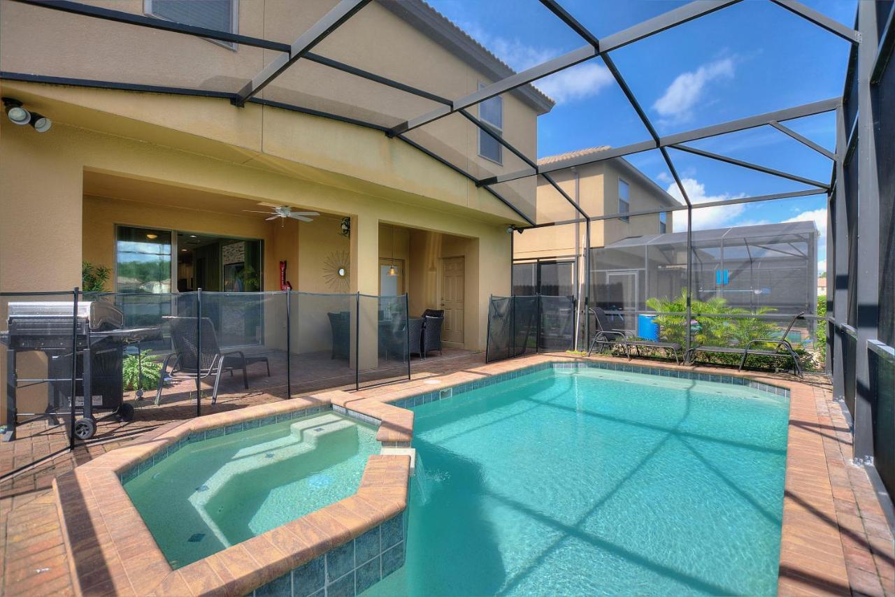 Stylish Cozy Family Getaway With Private Pool And View * Kissimmee