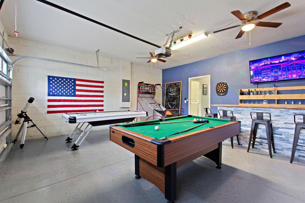 Stylish Cozy Family Getaway With Private Pool And View Ferienhaus
