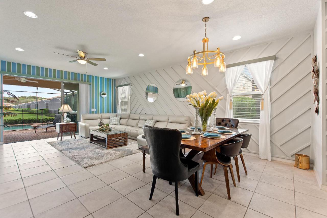 Stylish Cozy Family Getaway With Private Pool And View Ferienhaus *