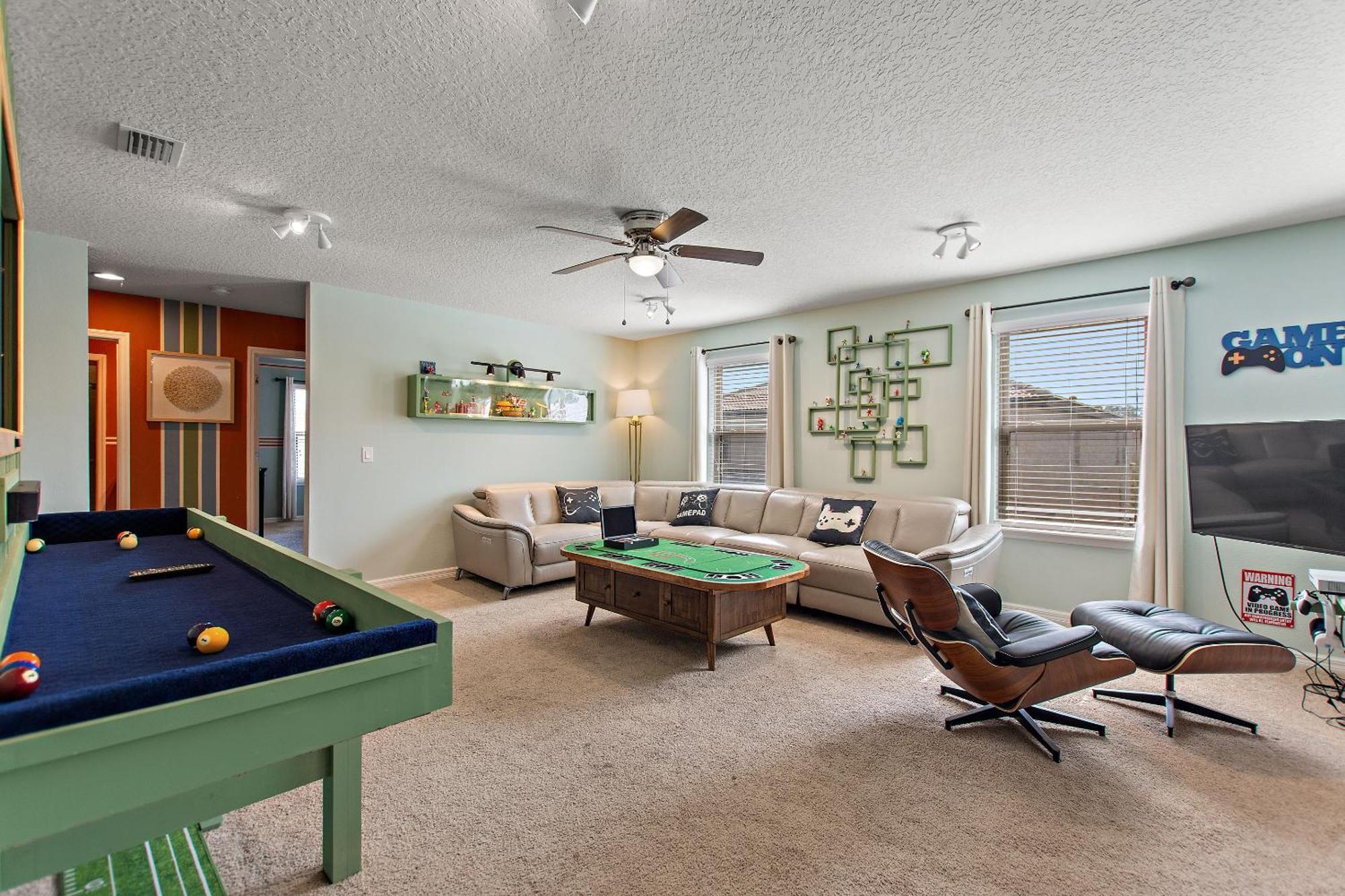 Stylish Cozy Family Getaway With Private Pool And View Ferienhaus