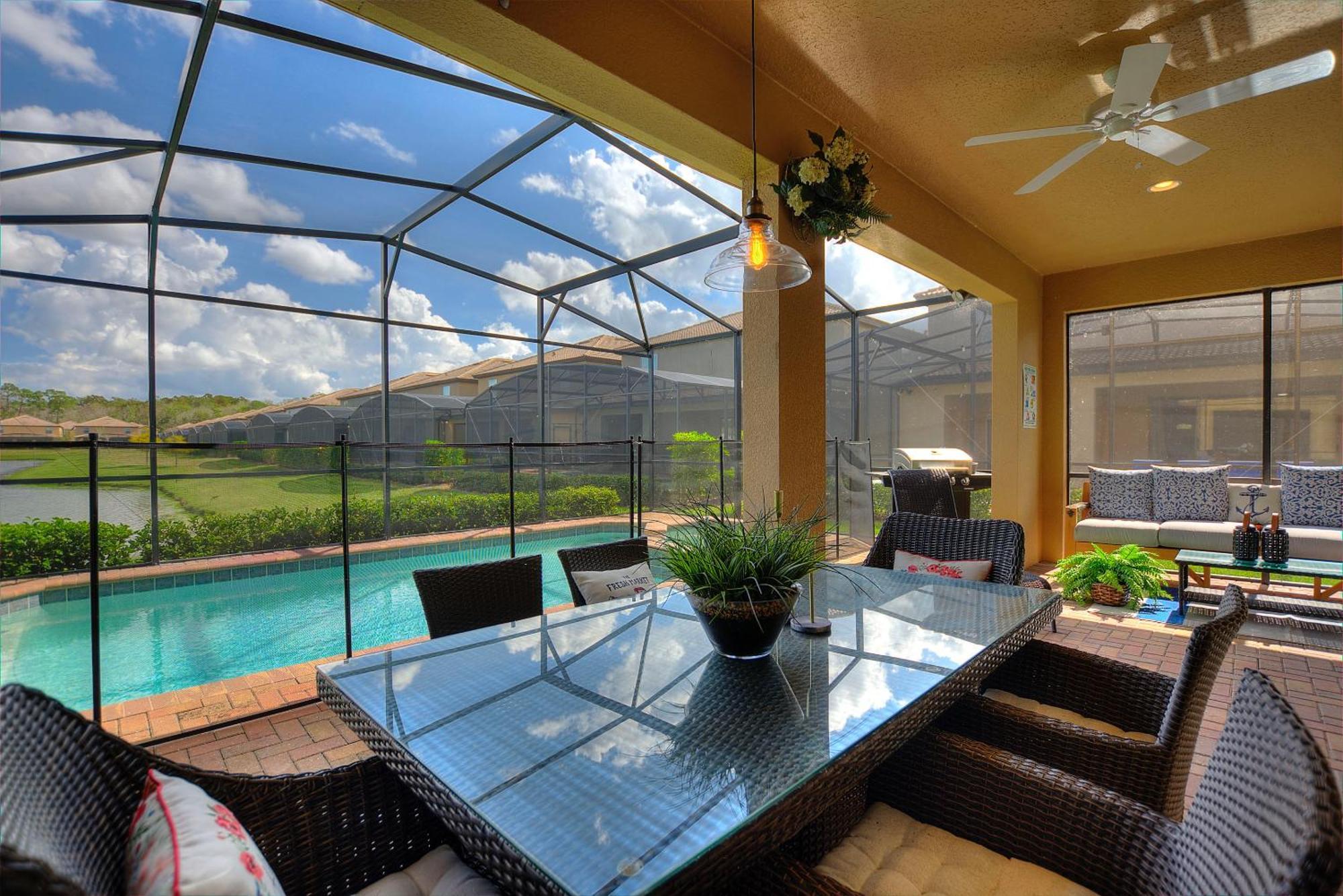 Stylish Cozy Family Getaway With Private Pool And View *